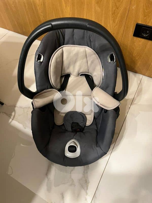 car seat with all accessories 03775031 0
