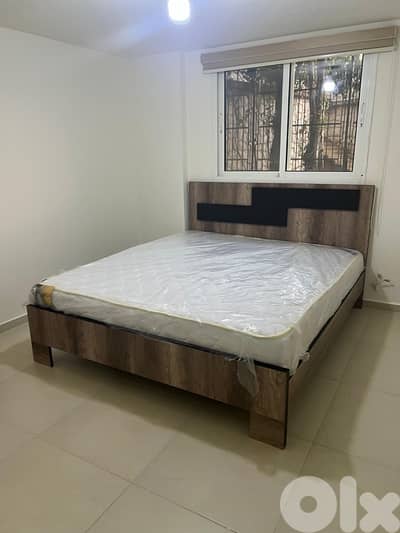 تخت مجوز مع فرشة جديد من المعمل بافضل الاسعار