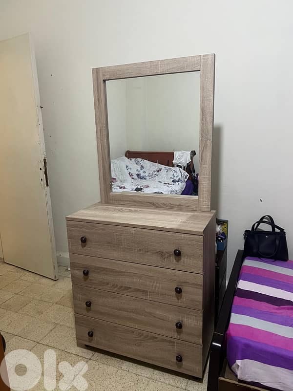 شفنيرة مع مراية جديدة من المعمل بافضل الاسعار 0