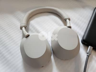 Sony XM5 Premium Noise Canceling Headphones