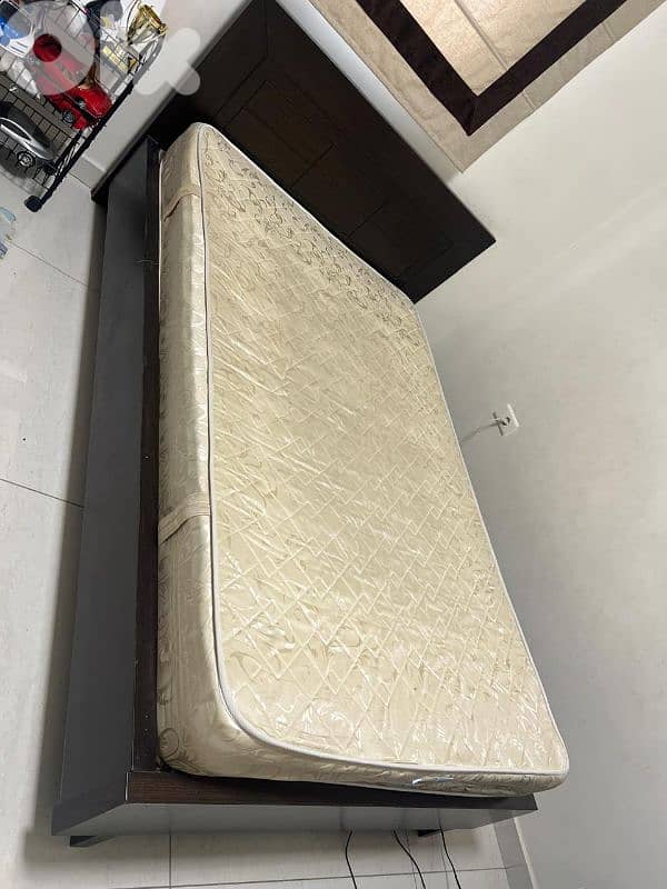 Bed+Mattress 0