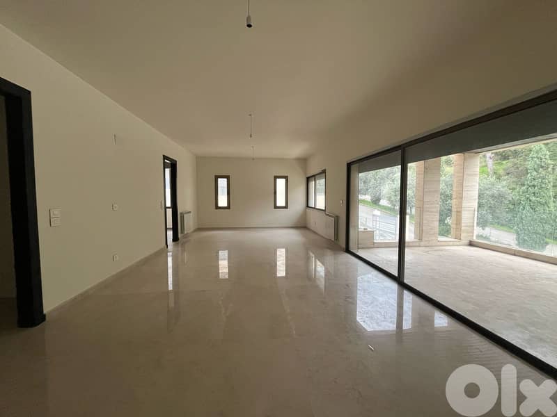Apartment For Sale In Ballouneh  - شقة للبيع في بلونة 0