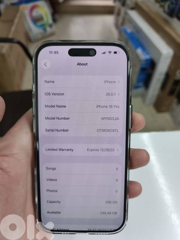 apple iphone 16 pro 256gb silver 1