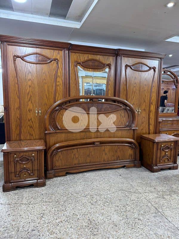 اوضة نوم خشب زان ولاتي كلا ملبسة قشرة سنديان 1