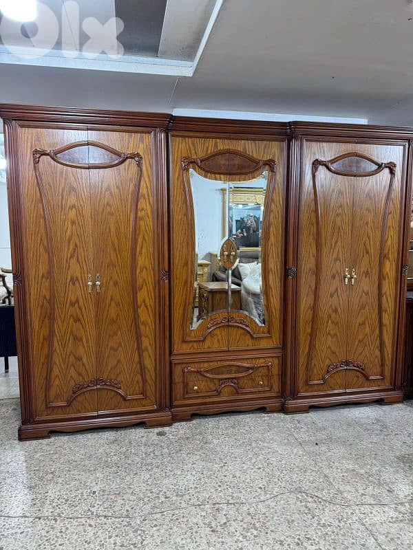 اوضة نوم خشب زان ولاتي كلا ملبسة قشرة سنديان 2