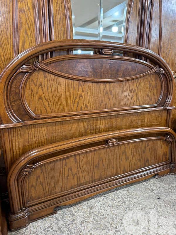 اوضة نوم خشب زان ولاتي كلا ملبسة قشرة سنديان 3