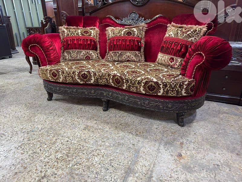 طقم كنبايات حفر خشب زان ملكي اربع قطع وطاولة 2