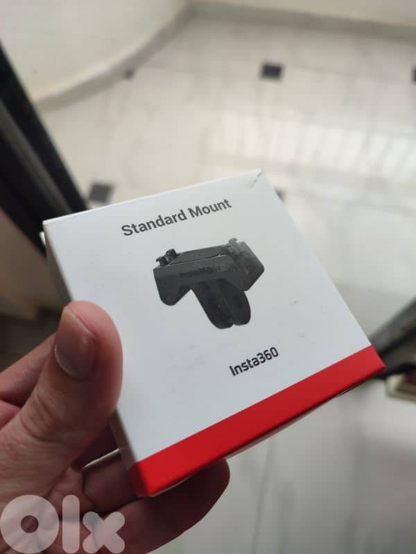 Barely used Insta360 Ace Pro with accessories 8