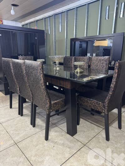 اوضة سفرة تركية كتير مرتبة ونظيفة