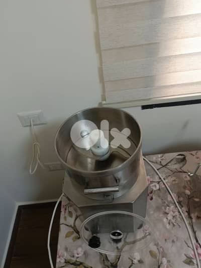 مطحنة صناعية