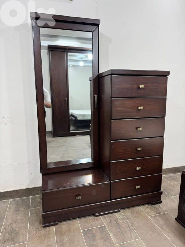 اوضة نوم خشب زان ولاتي ملبسة قشرة سحاب ودرف مع فرشة 10