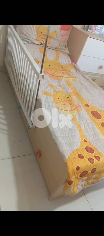 w bed room used welde kl ta5et fe 3 jawarer ma3 lferech