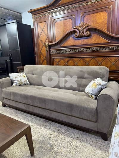 طقم كنبايات شغل istikbal تركي بفتح صندوق وتخت اربع قطع وطاولة