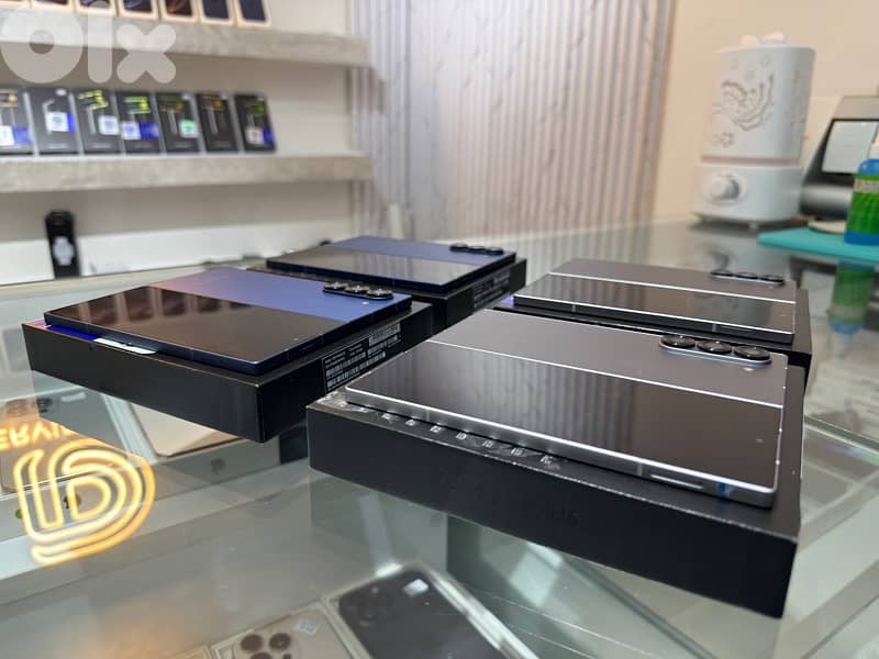 Samsung Fold 6 512Gb Like New: - BMS WARRANTY 2