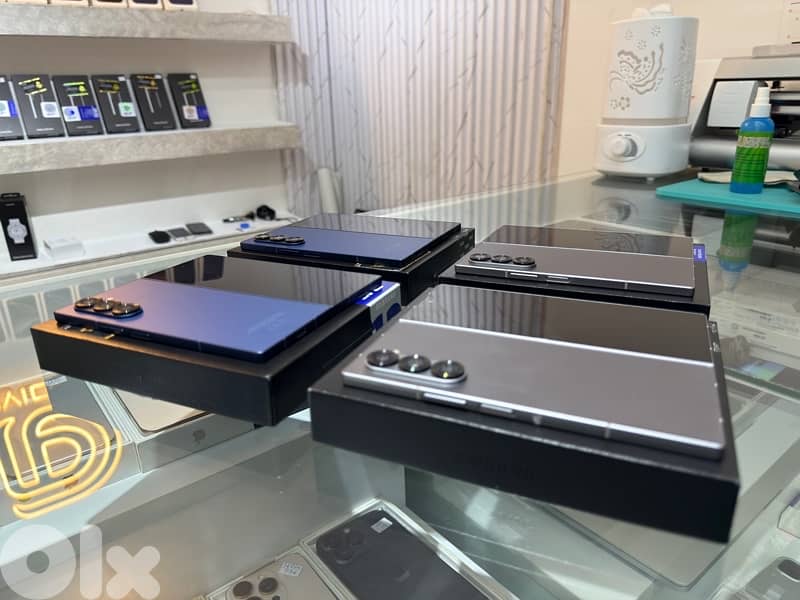 Samsung Fold 6 512Gb Like New: - BMS WARRANTY 3