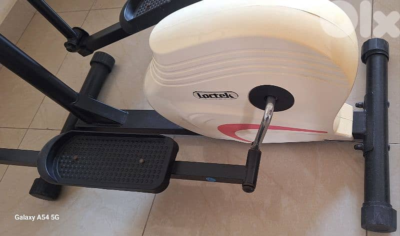 Elliptical loctek jdide b 100$ 3