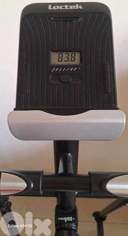 Elliptical loctek jdide b 100$ 5