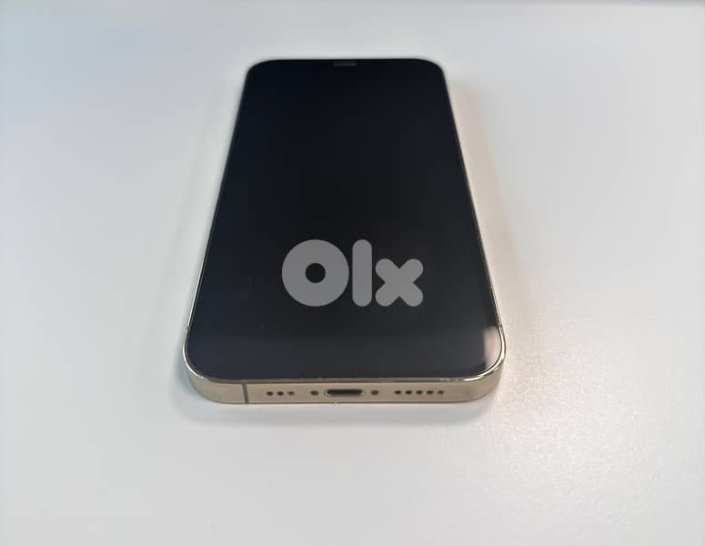 Iphone 12 Pro - 256GB - Used like New 2