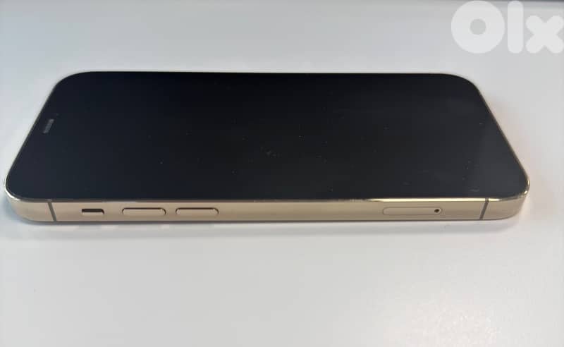 Iphone 12 Pro - 256GB - Used like New 3