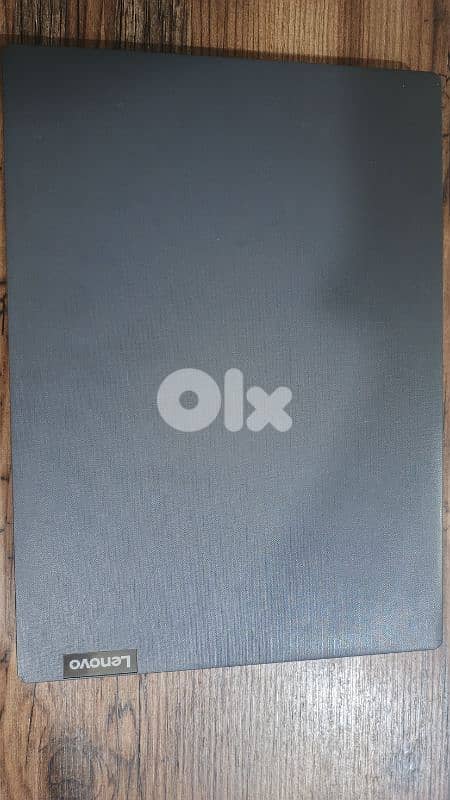 Lenovo V14 i5 10th (like new) 3