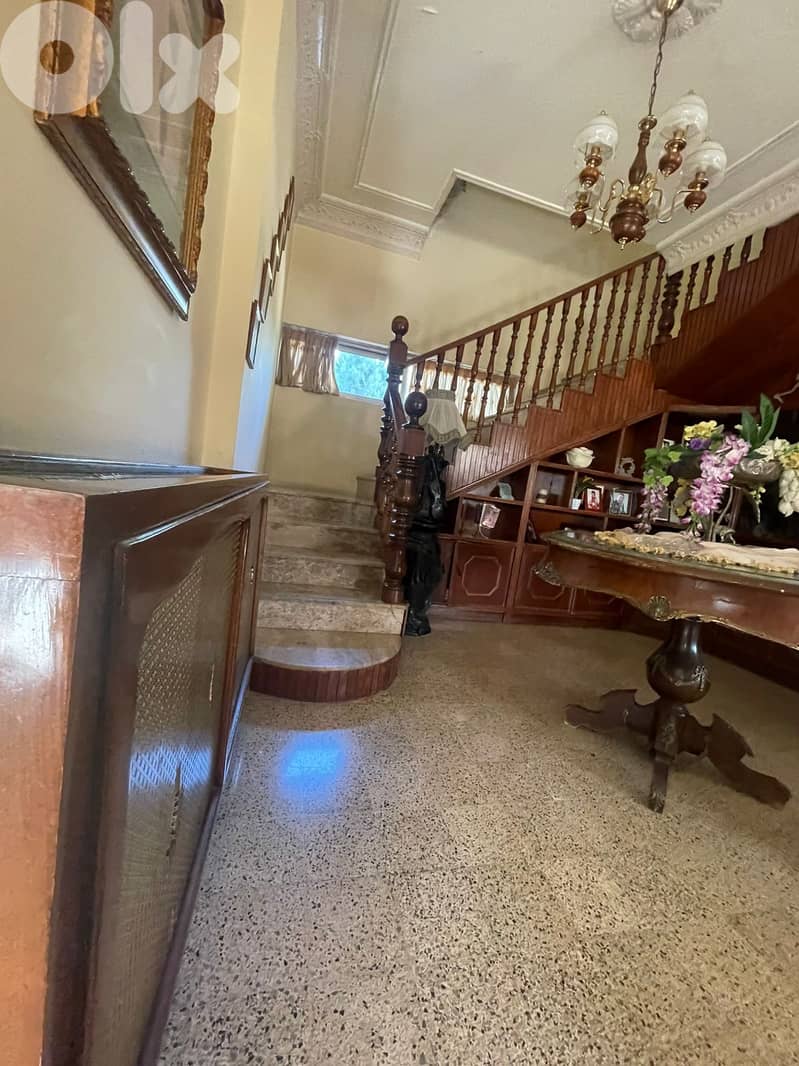 Building for Sale in Aley – Ras El Jabal  بناية في عاليه – طريق راس ال 7