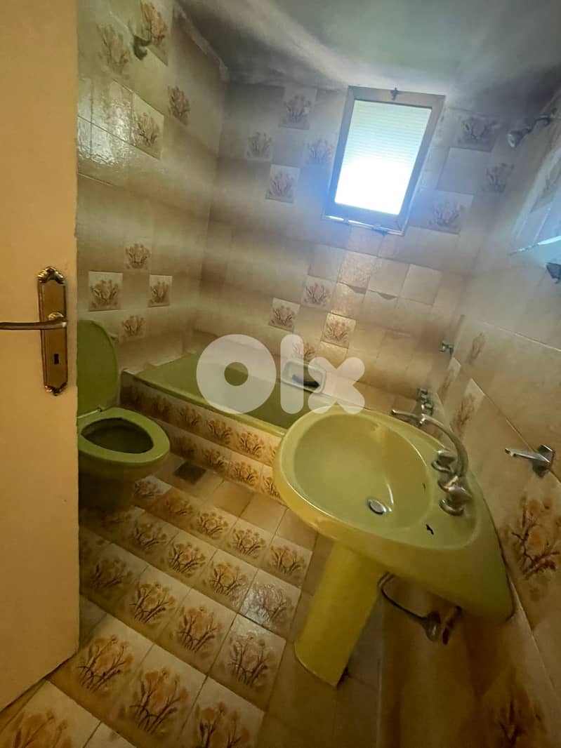 Building for Sale in Aley – Ras El Jabal  بناية في عاليه – طريق راس ال 11