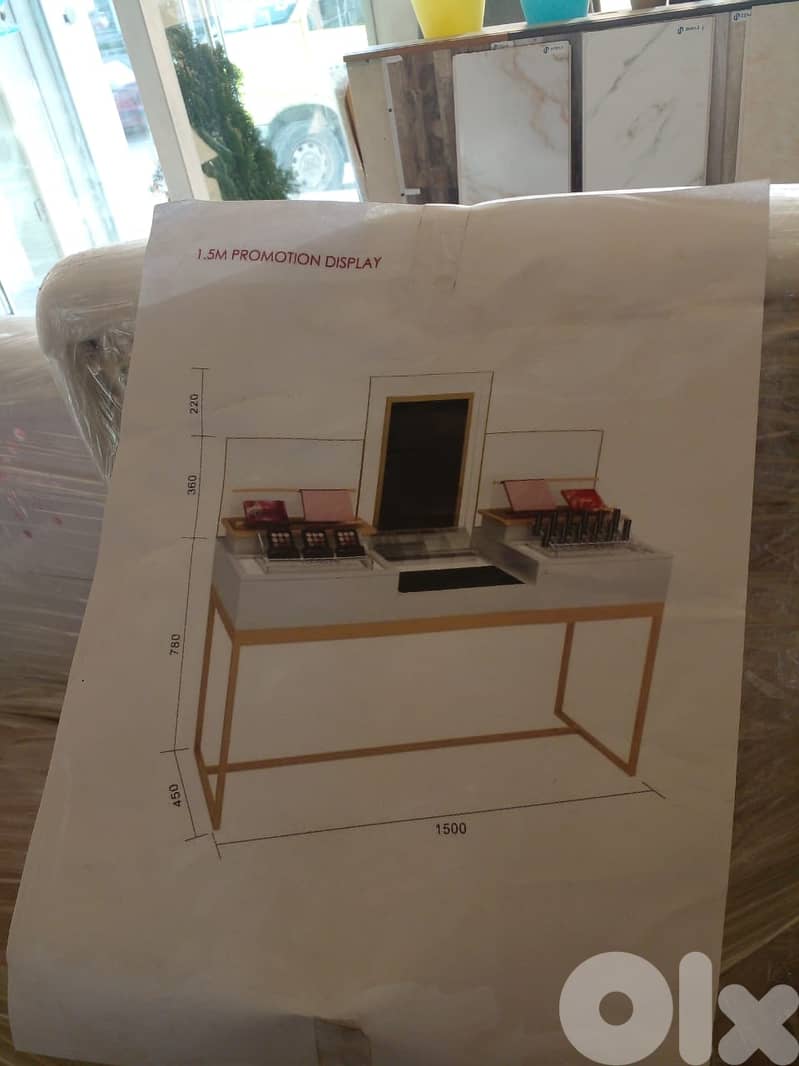 Store stands 4 pcs 2