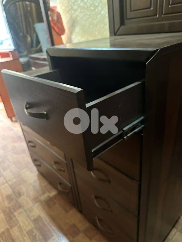 اوضة نوم شغل توصاية ملبسة قشرة افركيه 3