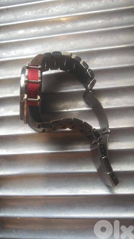 ٣ ساعات للبيع 4