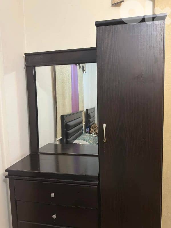 غرفة نوم كاملة مستعملة 3