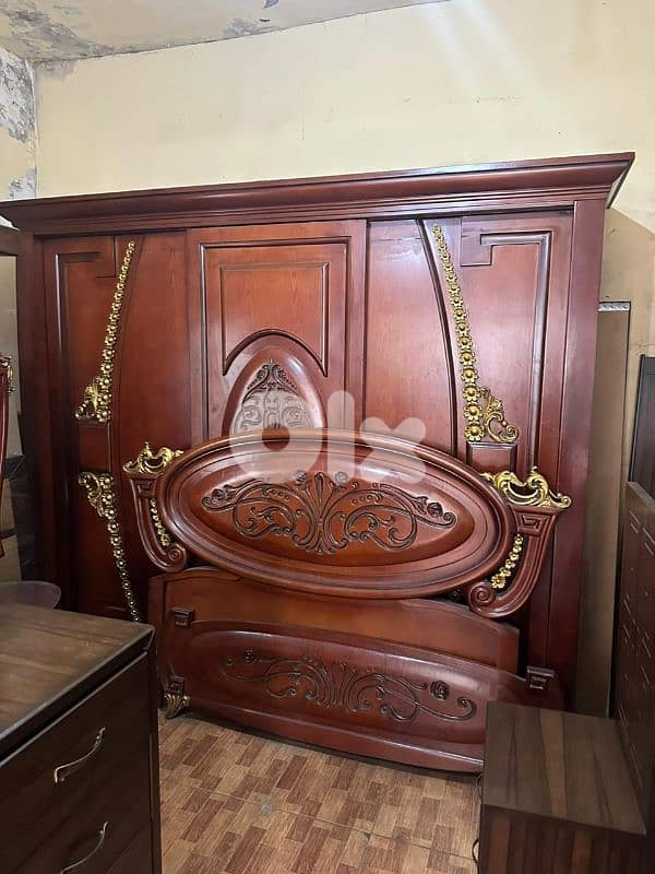 اوضة نوم ملكية مصرية خشب زان ولاتي كلا ملبسة قشرة زان سحاب 0