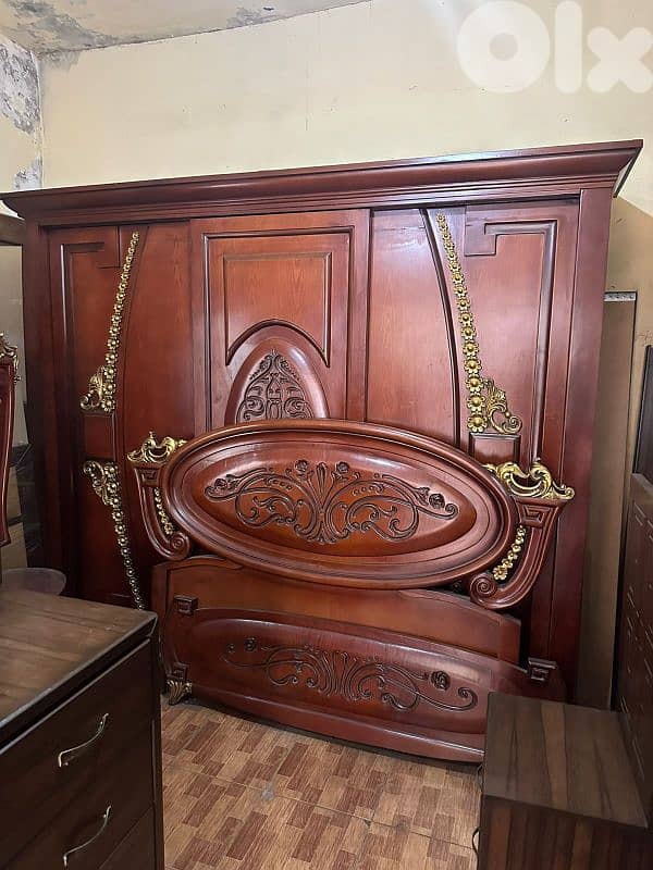 اوضة نوم ملكية مصرية خشب زان ولاتي كلا ملبسة قشرة زان سحاب 1