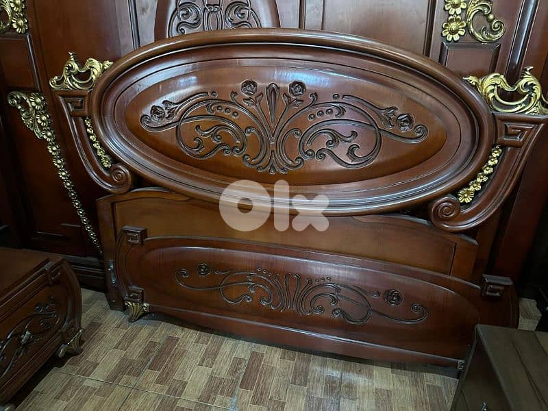 اوضة نوم ملكية مصرية خشب زان ولاتي كلا ملبسة قشرة زان سحاب 5