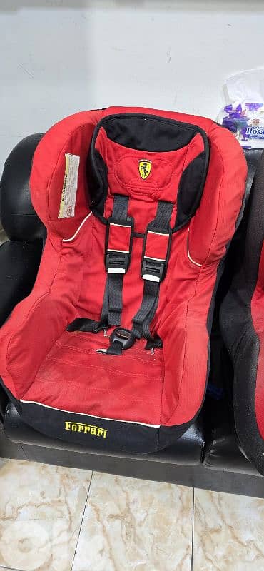 2 ferrari car seats 0