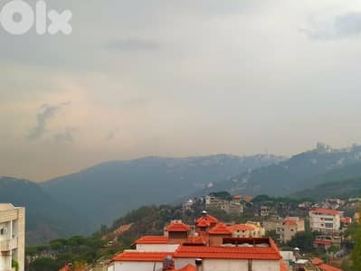 Apartment + Roof For Sale In Broumana/Ouyoun شقة + روف للبيع في العيون