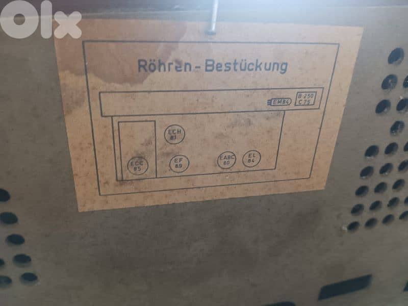 راديو الماني خزانة صنع عام 1958 حجم كبير مش شغال 4