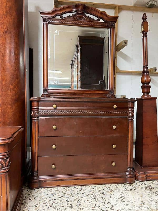 اوضة نوم شغل توصاية خشب زان ولاتي كلا ملبسة قشر 8