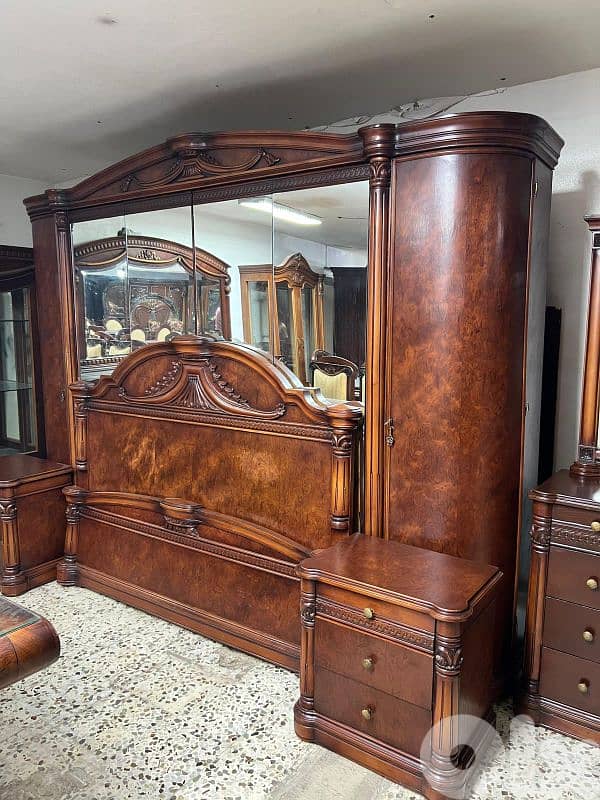 اوضة نوم شغل توصاية خشب زان ولاتي كلا ملبسة قشر 11