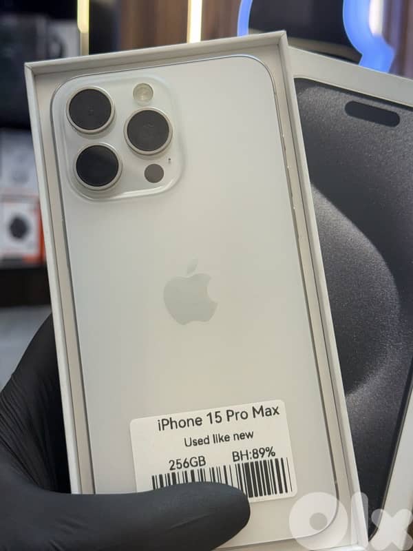 iPhone 15 Pro Max 256GB 3