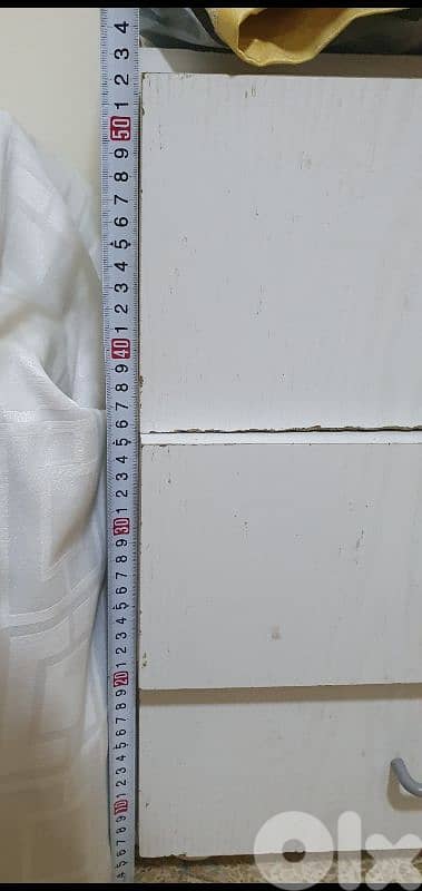 كومودين أبيض ٣ جارور نظيف ٢٠ دولار بيروت  ٠٣٧٢٣٨٩٥ 4