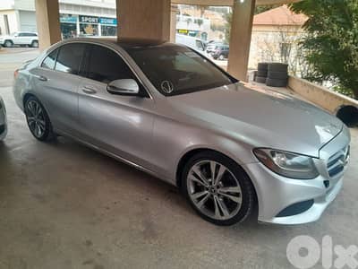 Mercedes-Benz C300 2MATIC CLEAN CAR FAX