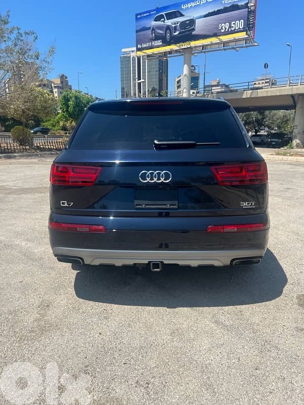 Audi Q7 2017 0