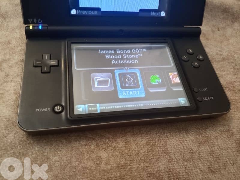 Nintendo DSi XL 3