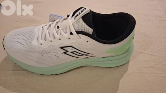 Original Lotto running shoes