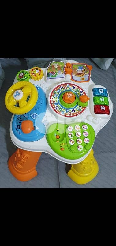 Baby activity  table  very clean like new 30$ byrt ashrafiye  03723895 0