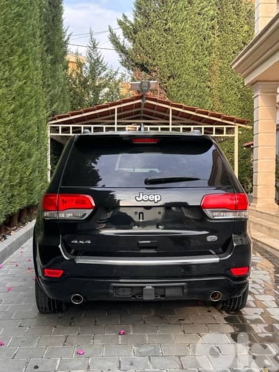 جيب شيروكى 2017