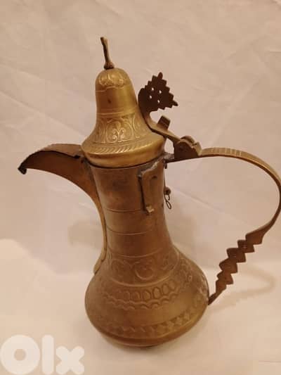 دلة قهوة نحاس فاخرة