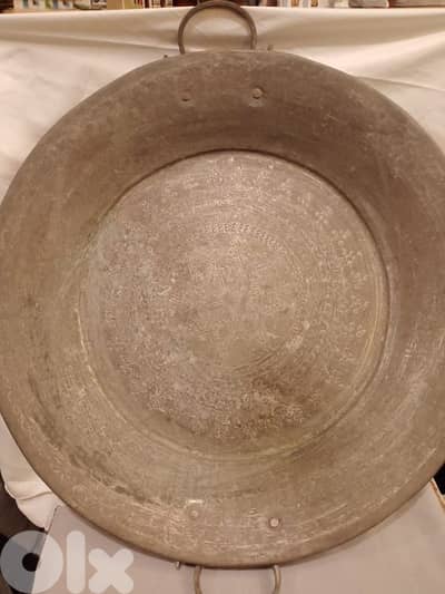 منسف قديم نحاس أحمر