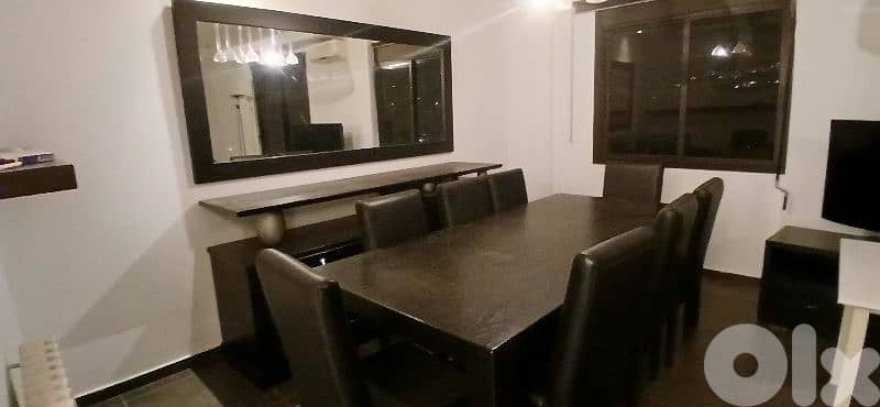 Dinning table 0