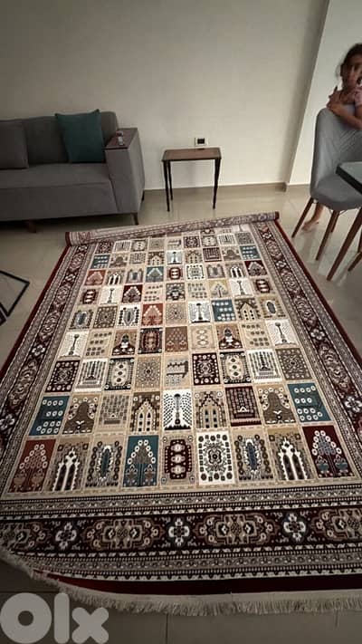 سجادة غير مستعملة ايدا